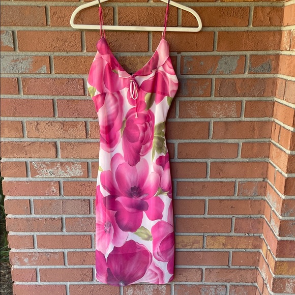 Forever 21 Dresses & Skirts - Pink red slip dress